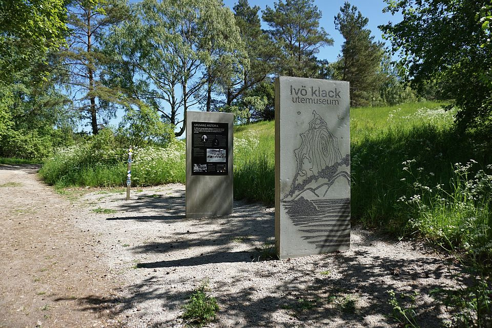 Entréplatsen till utemuseet vid Klacken. Fotograf: Josefin Persson